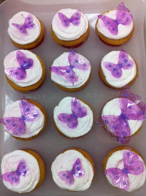 PurpleGelatinButterflyCupcakes.JPG