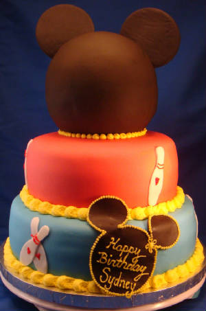 bowlingmickeycake_edited-1.jpg